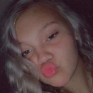 Meet your Posher, Hailey